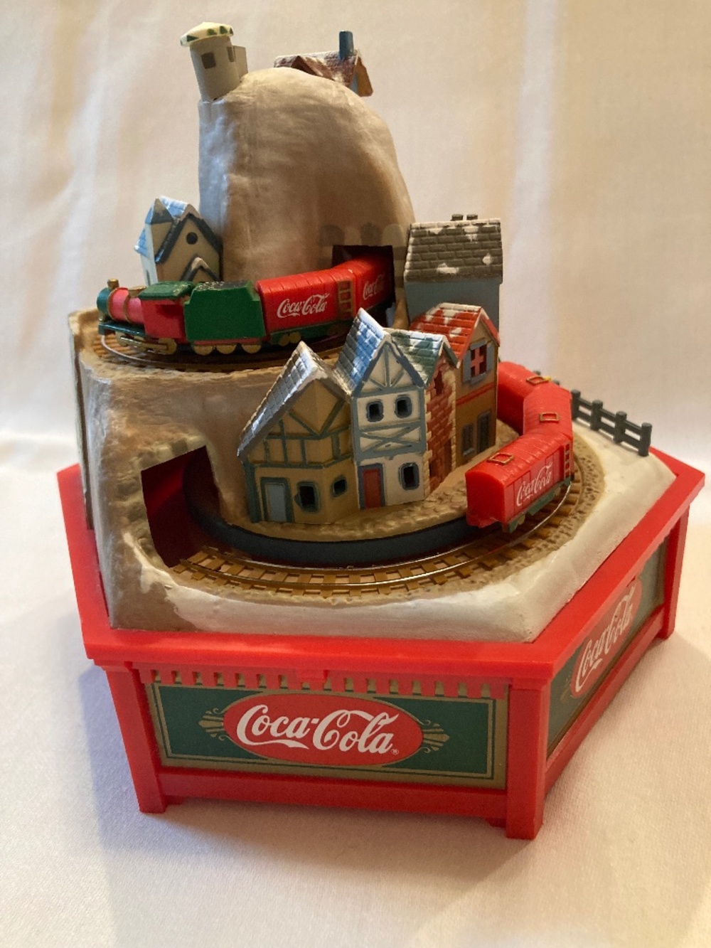 COCA-COLA  Musical  "Alpine Express" train - Picture 2 of 7